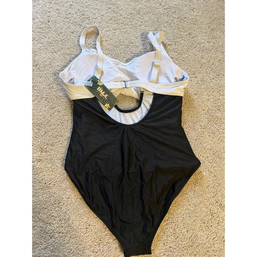 BMJL Womens Colorblock Cutout One Piece NWT Swimsuit Black White Medium‎ NWT